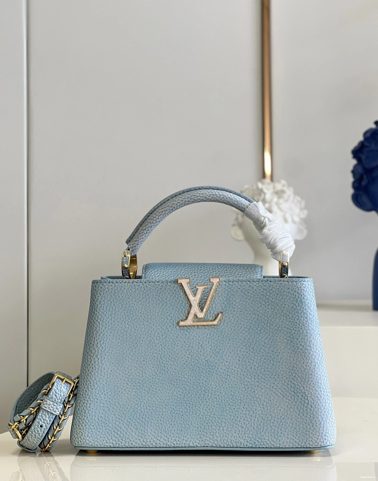 LOUIS CAPUCINES VUITTON BB 0817